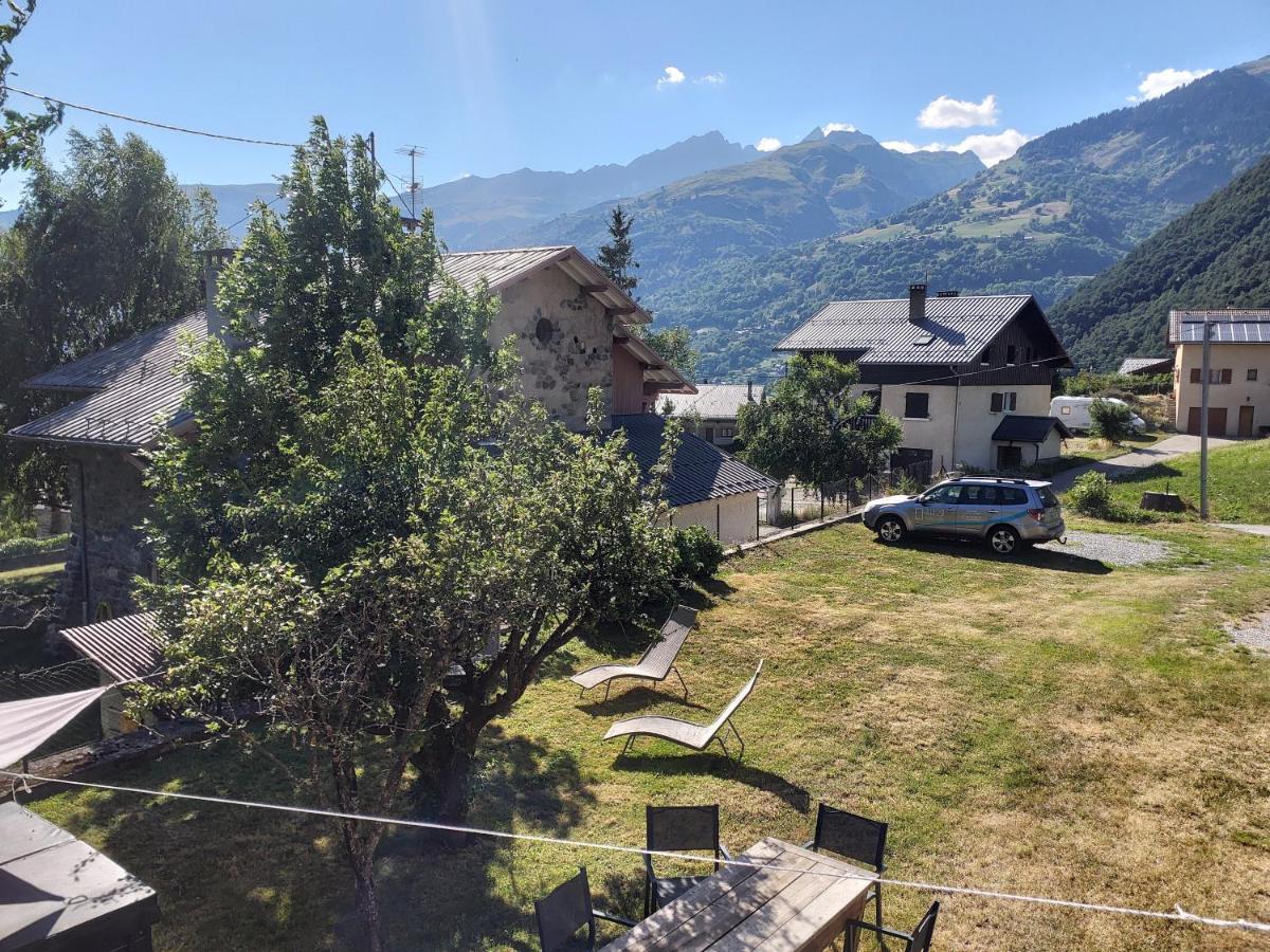 Tres Bel Appartement Dans Une Maison Avec Spa Séez Exterior photo